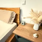 Apartman King Bed - Full Kitchen - Balcony *
