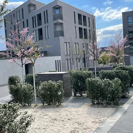 King Bed - Full Kitchen - Balcony Essen