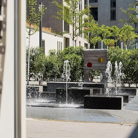 King Bed - Full Kitchen - Balcony *