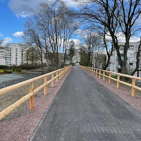 King Bed - Full Kitchen - Balcony Apartment *