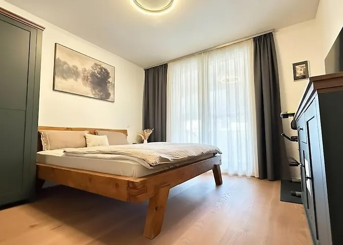 Apartment King Bed - Full Kitchen - Balcony Essen