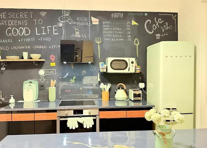 King Bed - Full Kitchen - Balcony 에센