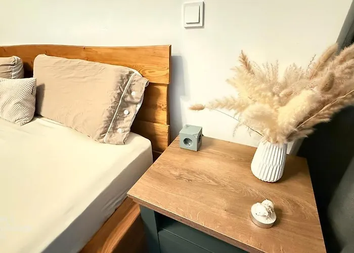 아파트 King Bed - Full Kitchen - Balcony *